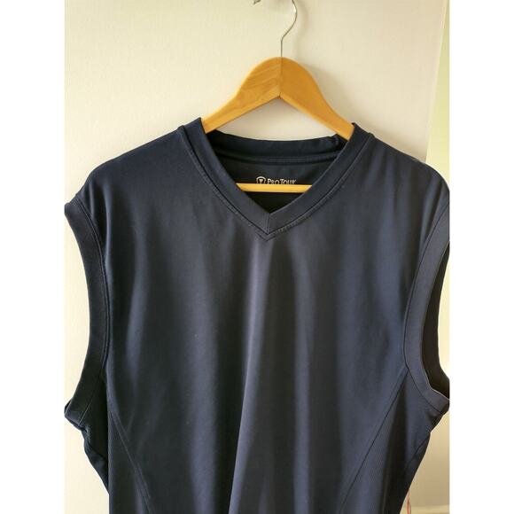 Pro Tour Performance Men's Golf V-Neck Navy Vest Size Medium - Picture 2 of 12